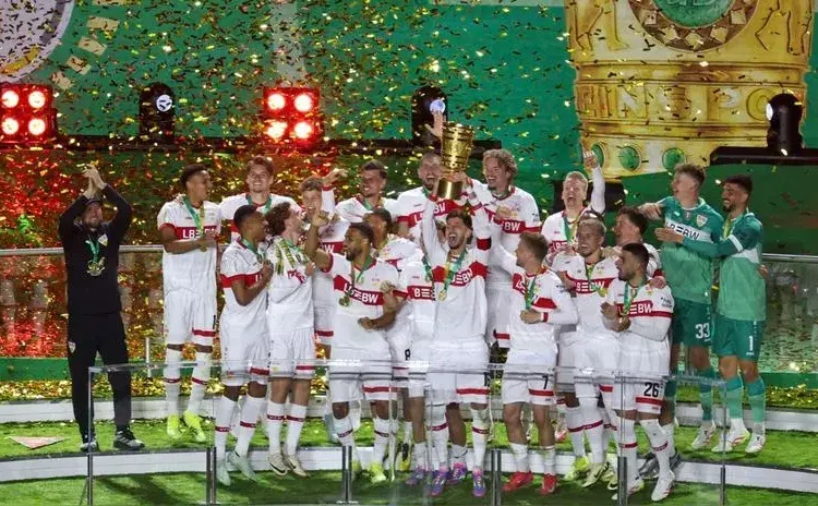 El Stuttgart respondió a su favoritismo: pasó por encima al Arminia y se proclamó campeón de la Copa de Alemania [FOTOS]