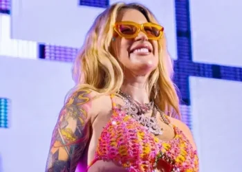 “Ella tiene 18 millones de vistas, yo he cobrado 6 soles”