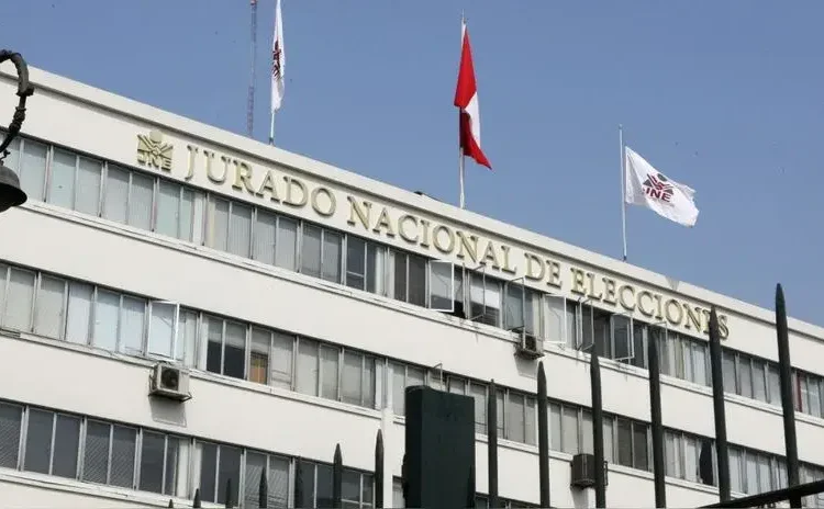 Firmas falsas: piden al JNE que anule inscripción de partidos Primero la Gente, Perú Primero y Perú Moderno