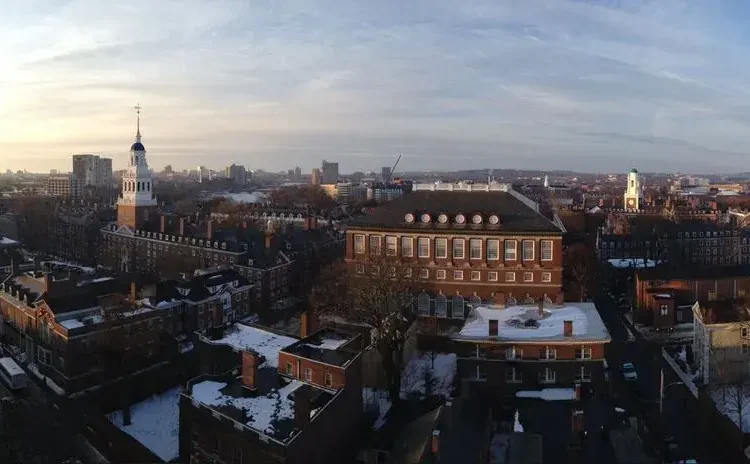 Gobierno de Donald Trump ordena a la Universidad de Harvard prohibir la matricula a estudiantes extranjeros