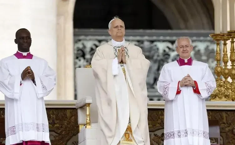 León XIV expresó su deseo de “una iglesia unida” y lamentó que haya “demasiada discordia” por “el miedo a lo diferente”