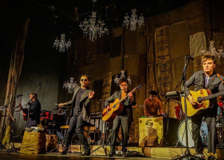 Los Bunkers anuncian fecha acústica en el Movistar Arena