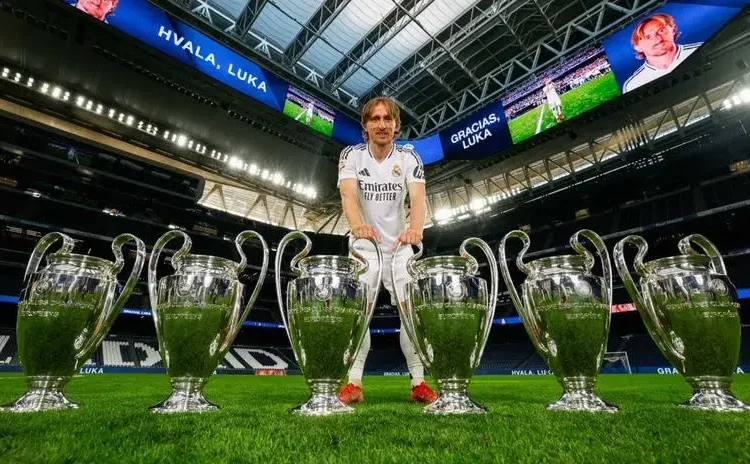 Luka Modric se lució con las seis Champions League que ganó en el Real Madrid [FOTOS]