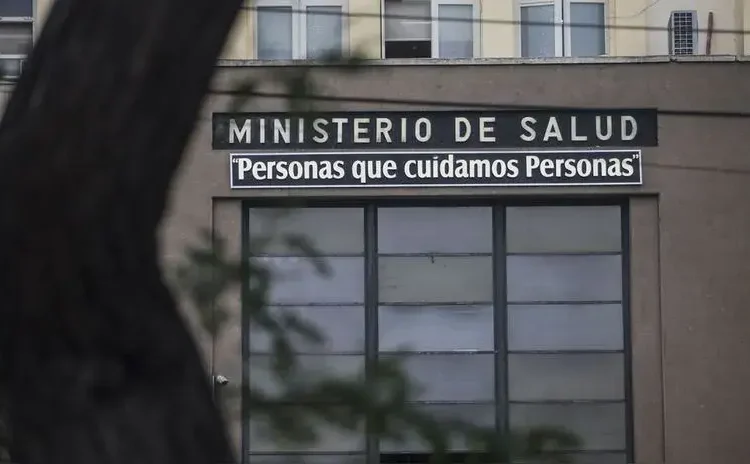 Minsa: 33 ambulancias anunciadas por el ministro Vásquez aún no son entregadas por desacuerdo con empresa