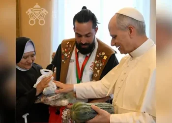 Papa León XIV: Delegación lambayecana entrega productos de la gastronomía norteña al pontífice