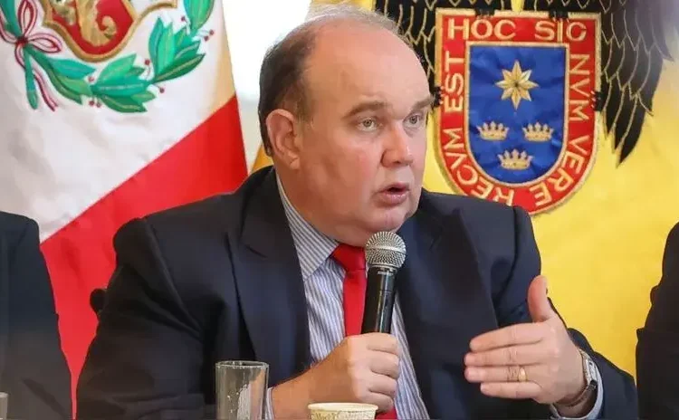 Rafael López Aliaga presentó Plan de Seguridad Ciudadana