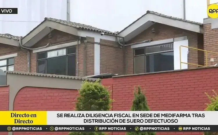 Realizan diligencia fiscal en la sede de Medifarma