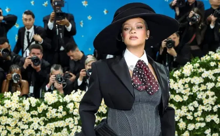 Rihanna confirma su tercer embarazo y se convierte en la protagonista del Met Gala 2025 [FOTOS]