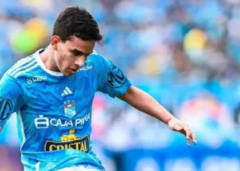 Sporting Cristal revelan el parte medico de Jhilmar Lora tras brutal codazo ante Cerro Porteño sufrió fracturas dentales Copa Libertadores 2025