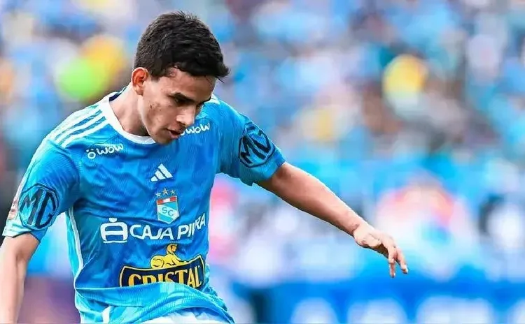 Sporting Cristal revelan el parte medico de Jhilmar Lora tras brutal codazo ante Cerro Porteño sufrió fracturas dentales Copa Libertadores 2025