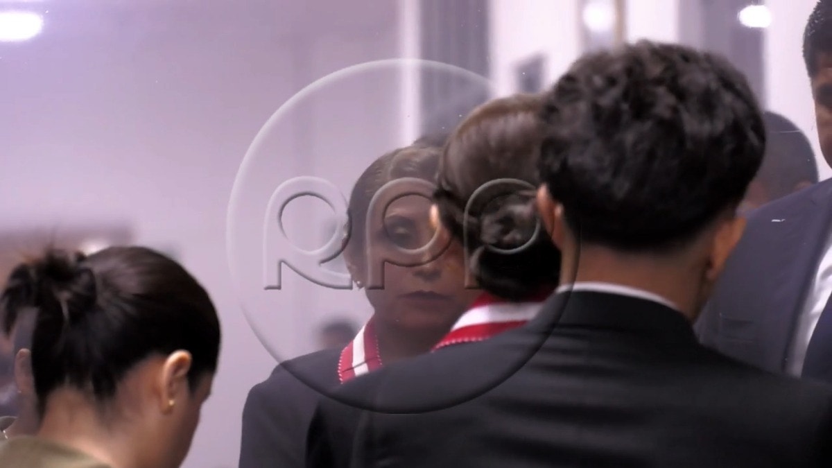 Patricia Benavides ingresó a la sede del Ministerio Público después de la decisión del JNJ que la restaura como fiscal de la nación.
