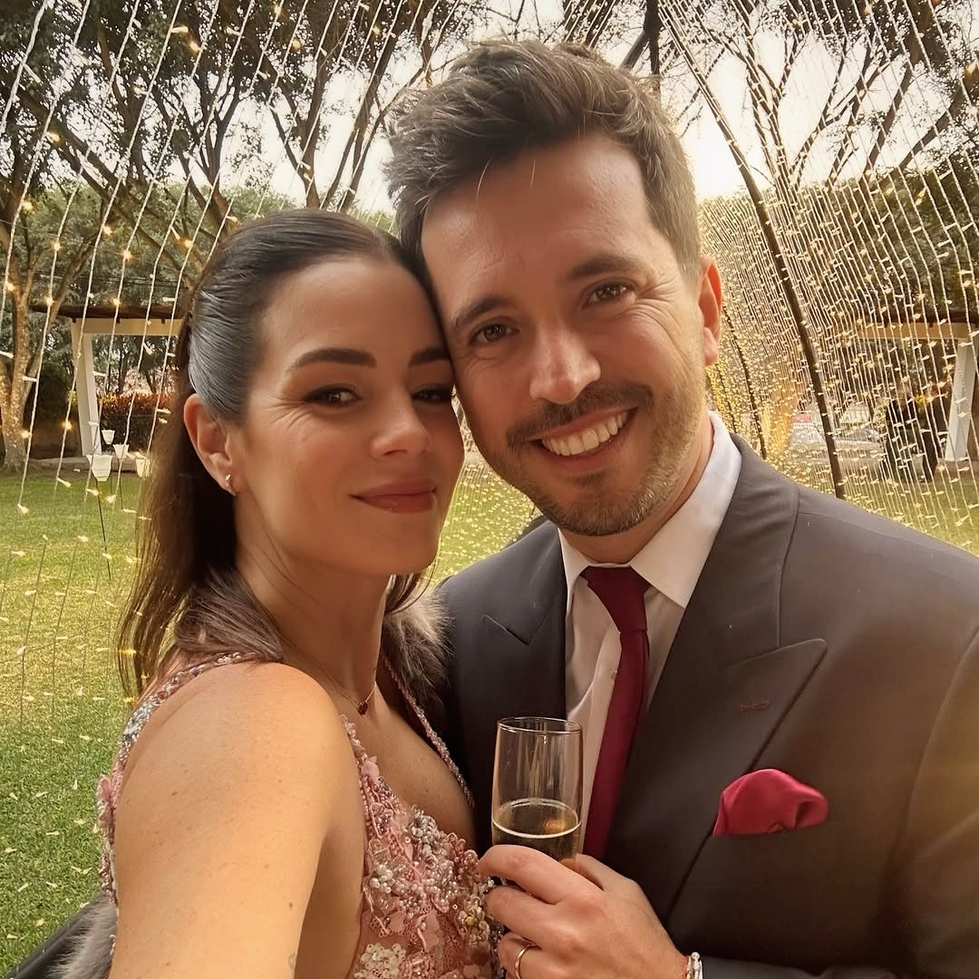 Jesús Alzamora celebró seis años de casado con María Paz Gonzales-Vigil en octubre de 2024 Jesús Alzamora celebró seis años de casado con María Paz Gonzales-Vigil en octubre de 2024.