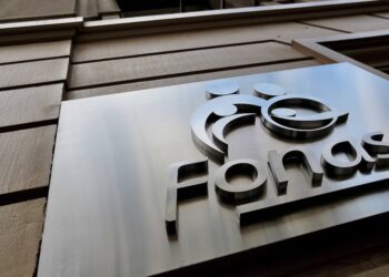 Fonasa sufre duro revés al declarar desierta licitación de su nueva modalidad y corre riesgo de aplazar debut para 2026
