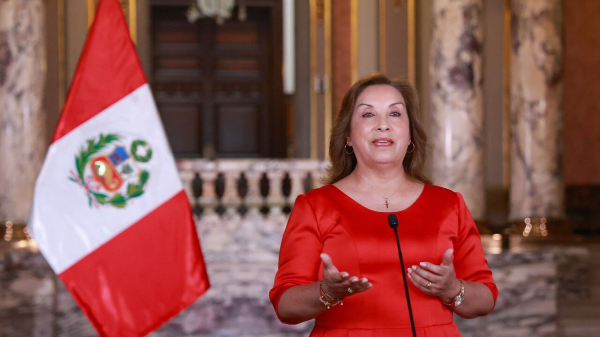 Los ministros apoyan el programa dominical de Dina Boluarte a través de TV Perú