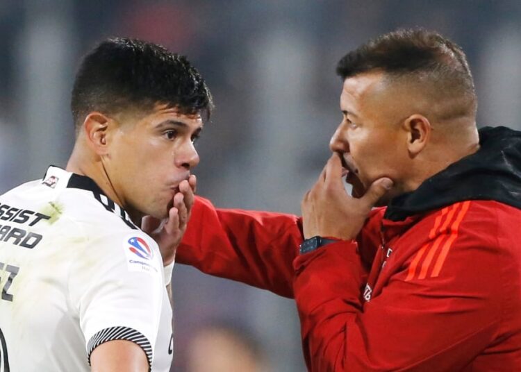 El destino que elegiría Esteban Pavez ante su posible salida de Colo Colo