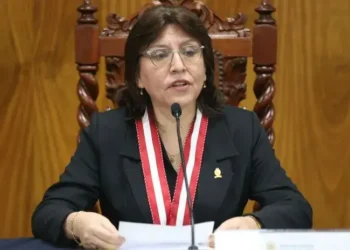Delia Espinoza reiteró a la JNJ que remita acta y resolución sobre reposición de Patricia Benavides