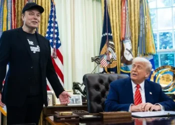 Donald Trump amenaza a Elon Musk con “consecuencias muy graves” si respalda a candidatos demócratas