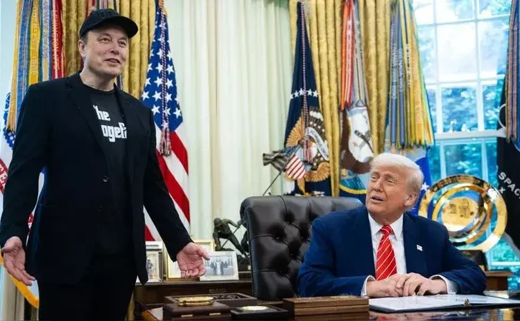 Donald Trump dice que se revisarán los contratos del Gobierno con empresas de Elon Musk