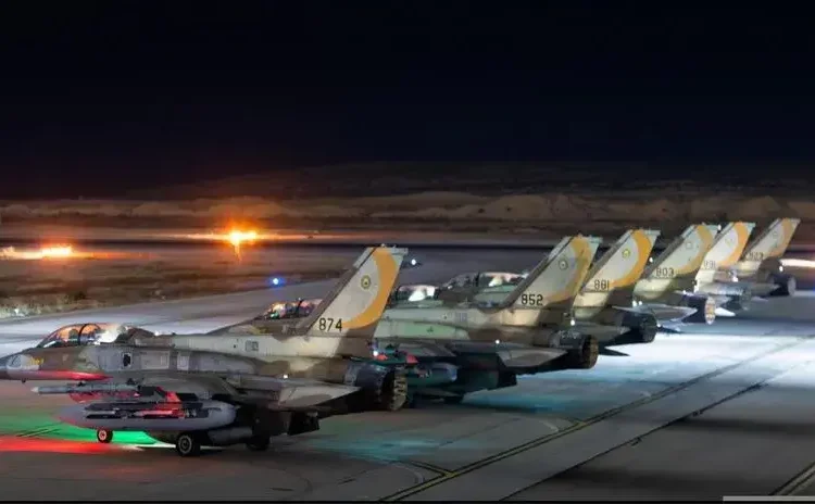 La fuerza aérea de Israel comienza a interceptar drones lanzados desde Irán, según medios