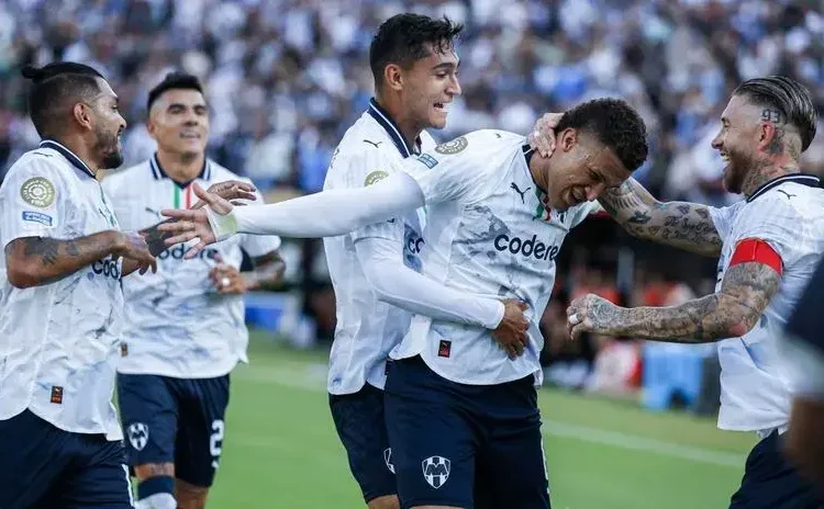 Monterrey pasó a octavos del Mundial de Clubes al golear 4-0 a Urawa Red Diamonds