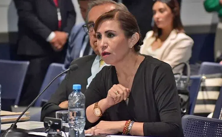 Patricia Benavides señaló que existen dos interpretaciones sobre tiempo que seguirá en Fiscalía si logra ser restituida