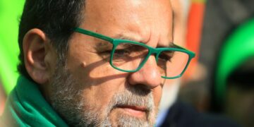 Reagendan vuelo de Mulet desde Atacama: no llegará a tiempo a la RM para seguir resultados de las primarias