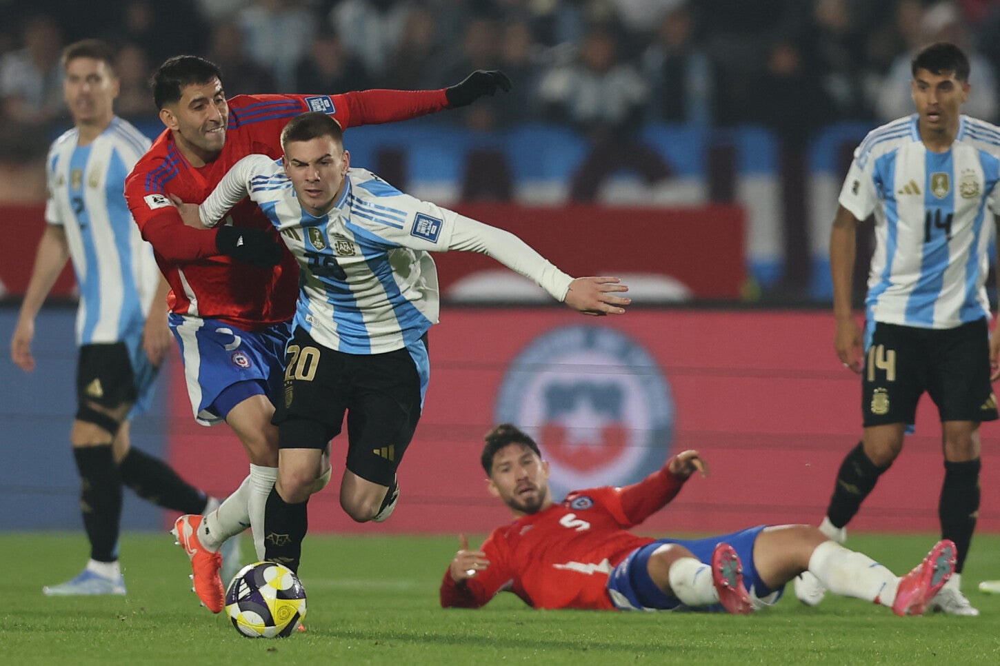 Chile solo ganó dos juegos en los clasificatorios sudamericanos de 2026 Chile solo ganó dos juegos en los clasificatorios sudamericanos de 2026