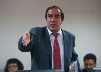 Yohny Lescano afirma que restitución de la exfiscal de la Nación afectará negativamente a la justicia