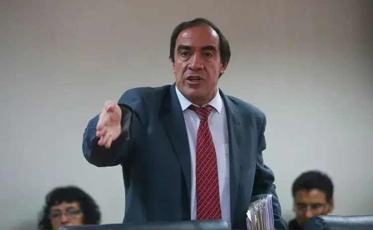 Yohny Lescano afirma que restitución de la exfiscal de la Nación afectará negativamente a la justicia