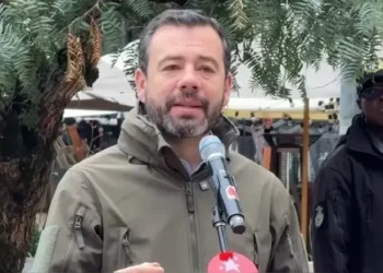 piden protección para alcalde de Bogotá y fiscal tras hallar sus fotos en móvil de sicario que atentó contra Miguel Uribe Turbay