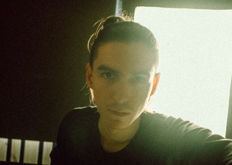 ¿Jazz, metal y rock alternativo? La visceral propuesta del músico Joaquín Fuentes