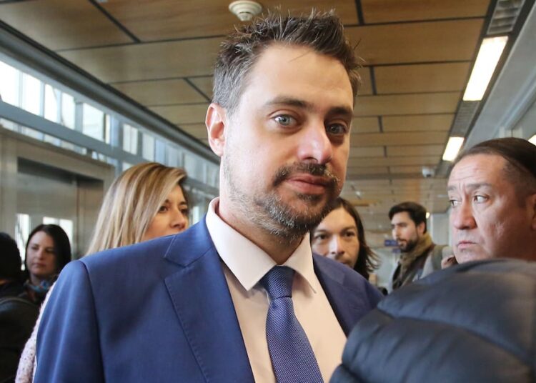 “Jamás le he faltado el respeto a ningún pueblo”: Manouchehri (PS) defiende polémicos dichos contra voto de venezolanos