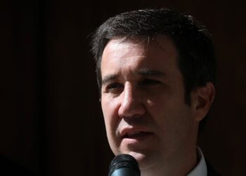 Guillermo Ramírez arremete contra cumbre “Democracia Siempre”: “Lo que ocurrió acá es ridículo, no le sirve de nada a Chile”