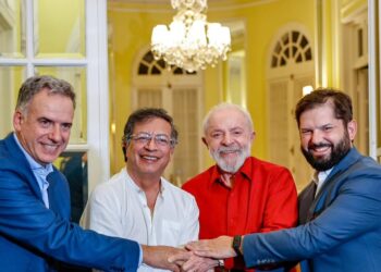 Contra el “avance de los discursos autoritarios”: Boric y presidentes extranjeros preparan declaración conjunta