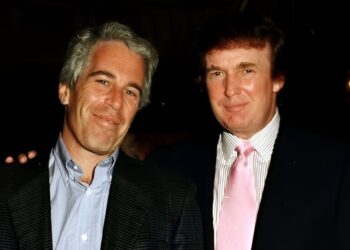 Denunciante de Epstein advirtió dos veces a las autoridades sobre presuntos vínculos de Trump con el magnate