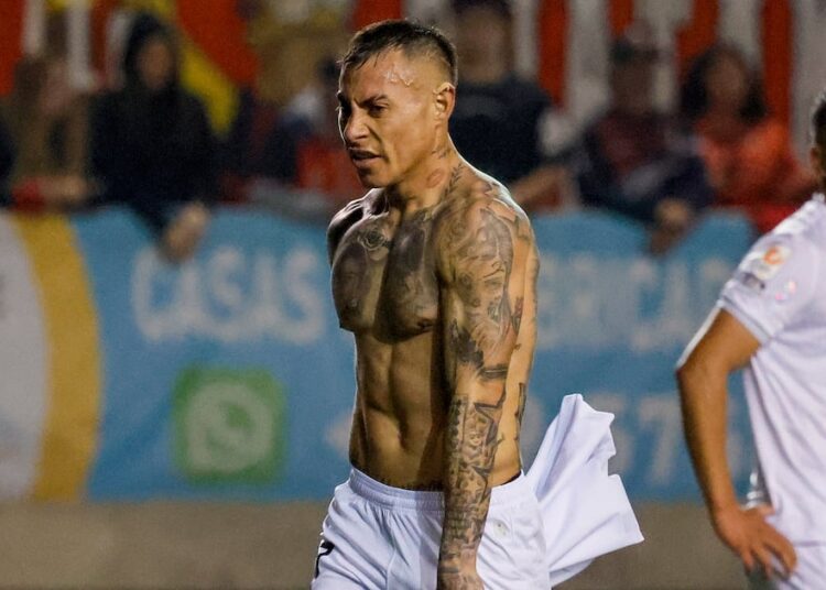 Eduardo Vargas vuelve al Estadio Nacional para enfrentar a la U