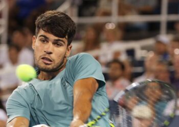 Jannik Sinner se retira en el primer set y pierde la final de Cincinnati ante Carlos Alcaraz – Tendencias