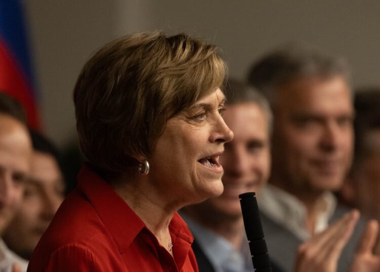 Evópoli aporta $15 millones a la campaña de Evelyn Matthei