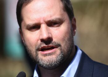 Incidentes en liceo Lastarria: Bellolio afirma que son actos coordinados y apunta a “grupos anárquicos de ultraizquierda”