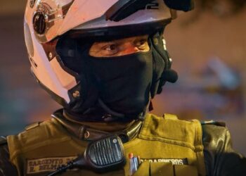 Quién era Ricardo Belmar, el sargento segundo de Carabineros que falleció tras chocar cuando asistía a un procedimiento policial