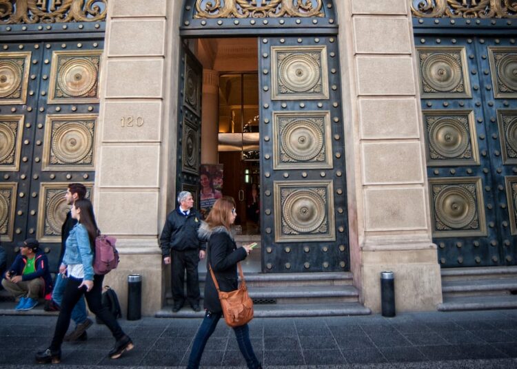 Erráticas señales del Ejecutivo en materia de gasto público