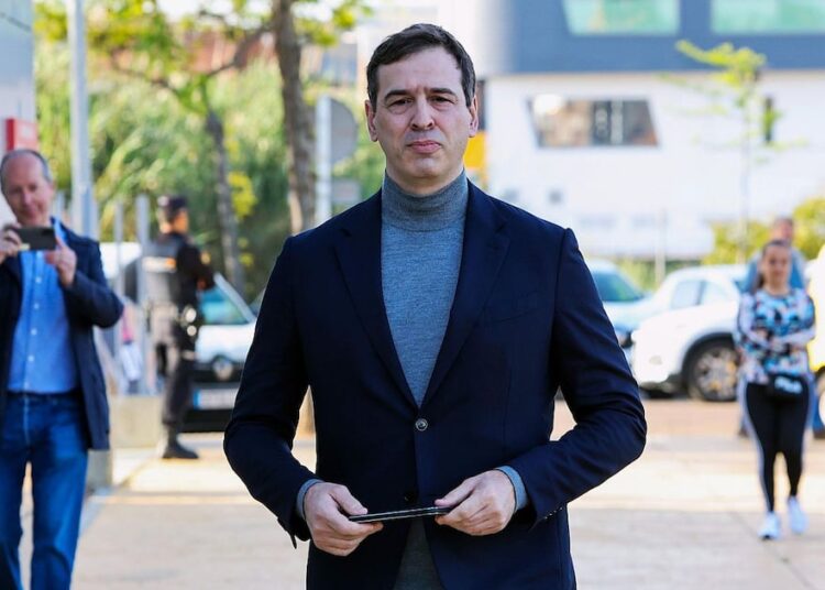 Tribunal español rechaza recursos y confirma procesamiento de hermano de Pedro Sánchez por prevaricación y tráfico de influencias