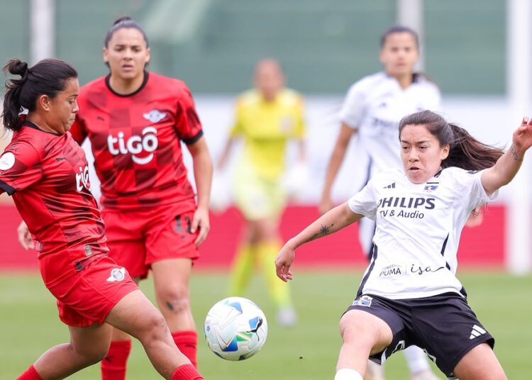 La cabeza de Mary Valencia instala a Colo Colo en las semifinales de la Copa Libertadores Femenina