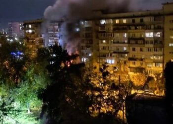 Al menos 12 heridos deja un ataque de drones rusos contra edificios residenciales de Kiev