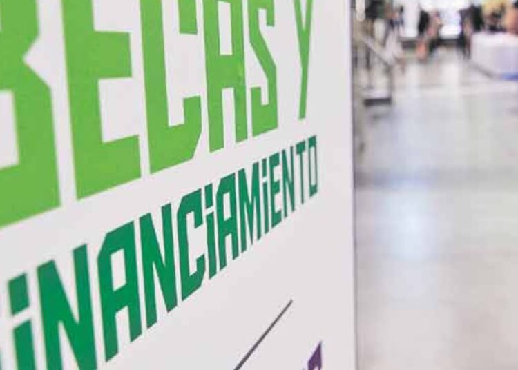 Educación superior: Qué becas existen en Chile y cómo acceder a ellas