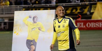 Humberto Suazo, en su despedida del fútbol: “Me voy tranquilo, cumpliendo todos los sueños”