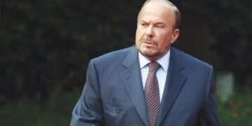 Muere Fatos Nano, exprimer ministro clave en la transición albanesa