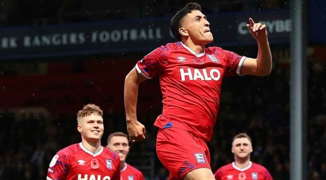 Con un doblete de tiro libre: Marcelino Núñez brilla en la victoria del Ipswich Town en la Championship