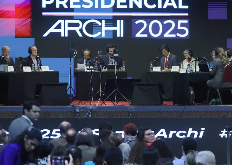 Debate presidencial ARCHI: los ochos candidatos enfrentan ideas a menos de dos semanas de la elección