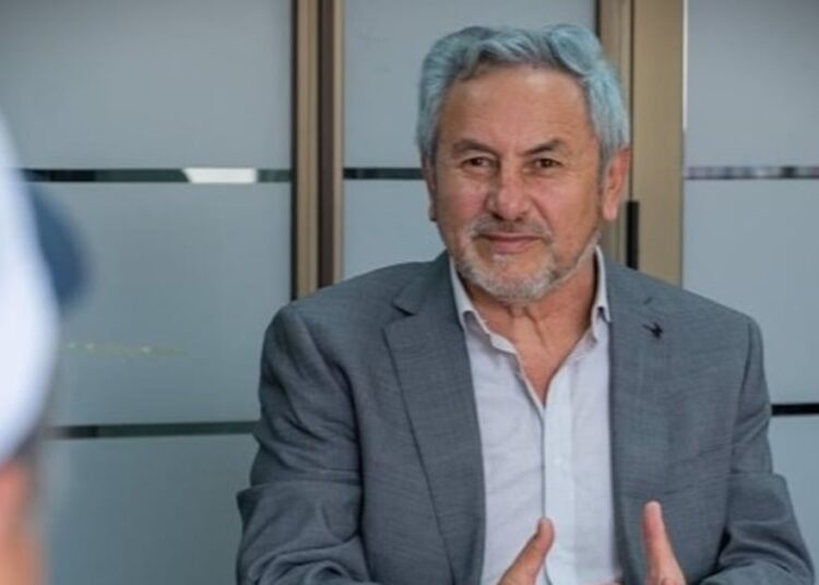 Diputado Mellado niega acusación de abuso sexual y apunta a intento por dañar su imagen en medio de campaña